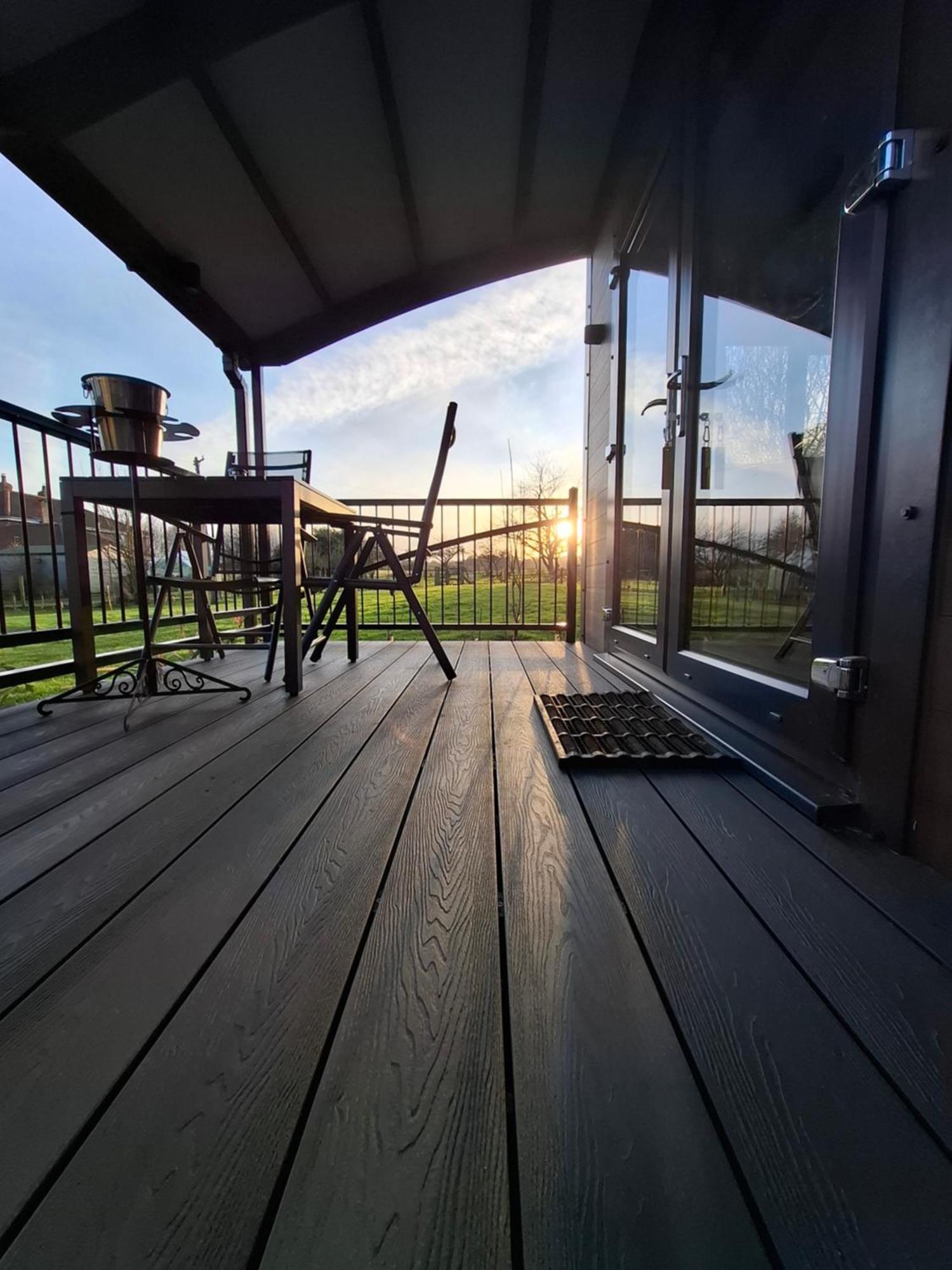 Peppercorn Pod At Beck House Glamping Hotel Salmonby Exterior photo